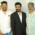 Ram Charan Instagram - Thank You @ssrajamouli Garu & @ranveersingh for gracing our event and making it a grand spectacle. 😀 @chiranjeevikonidela 🤗🤗 #rc15 #SVC50 @shanmughamshankar @kiaraaliaadvani @srivenkateswaracreations