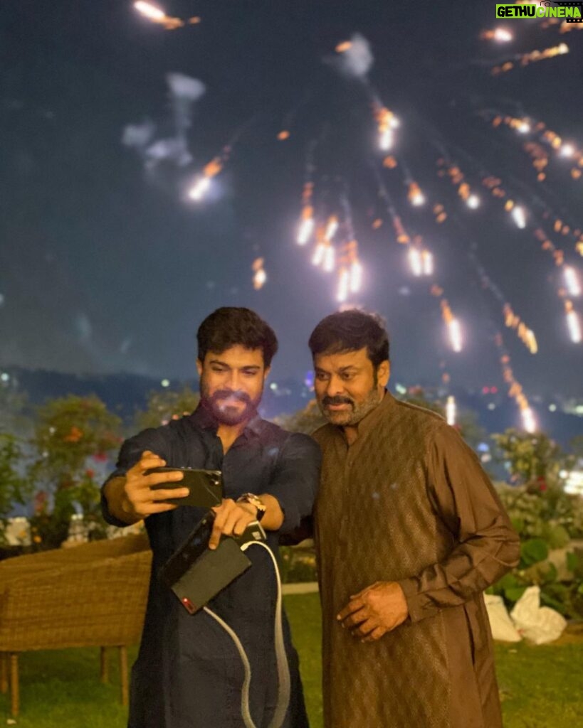 Ram Charan Instagram - Trying to capture the moment!! 😉