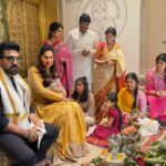 Ram Charan Instagram – అందరికీ వినాయక చవితి శుభాకాంక్షలు !  ఆ విఘ్నేశ్వరుడి ఆశీస్సులతో జీవితాల్లో విఘ్నాలు తొలగి అందరికీ శుభములు కలగాలని ప్రార్ధిస్తున్నాను!🙏
 
ఈ సారి ప్రత్యేకత … చిన్ని ‘క్లిన్ కారా’ తో  కలిసి తొలి వినాయక చవితి  జరుపుకోవడం 😊 

Happy Ganesh Chaturthi to ALL !  Celebrating the First Festival with the little ‘klin Kaara’ this year!! 😍