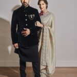 Ram Charan Instagram - Oscar Love ❤️ #oscar2023 Thank you @ssrajamouli Garu & family We are here for India 🇮🇳 #jaihind Dream team @nikitajaisinghani for styling ram @sandysartistry hair and make up @jayantireddylabel my saree @binagoenkaofficial my exquisite jewels @arifminhaz photos @magic.energy spiritual balance @swamynathkorlapati & @prashanthkunchapu biggest support.