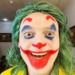 Ramez Galal Instagram - الچوكر فوق الشجره