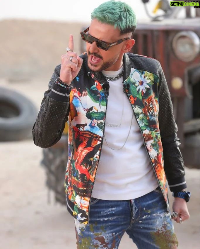Ramez Galal Instagram - انا بحذرك ممكن افجرك 🔥🤣 #رامز_موفي_ستار #رامز_جلال