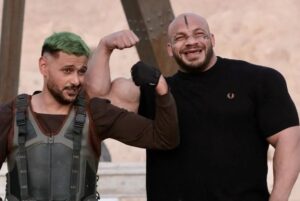 Ramez Galal Instagram - تحدي العمالقه 💪💪
#رامز_موفي_ستار  #رامز_جلال