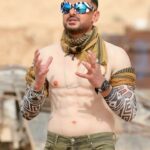 Ramez Galal Instagram - متقولش بيج رامي لانها مش بالاسامي💪💪 شايفين السكس باكس 💪😂 #رامز_موفي_ستار #رامز_جلال