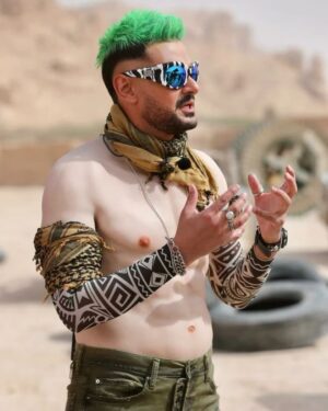 Ramez Galal Instagram - متقولش بيج رامي لانها مش بالاسامي💪💪 شايفين السكس باكس 💪😂
#رامز_موفي_ستار #رامز_جلال