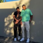 Rami Farran Instagram - Poses complètement naturelles 😅 Martinique