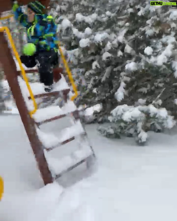 Randy Orton Instagram - I leave on my bus in a blizzard to work 2 #raws in Iowa and I immediately feel regret for not staying home and saying the travel was too hazardous for me to make it. #thatlaughtho