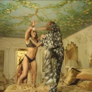 Randy Orton Instagram - Just saw @2chainz used my finish in his new music video #Toni 👀 #RKHoHoHo 🎅🏼 hit me up for your next video and I’ll help you with your form!