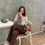 Ranty Maria Instagram - gantian difotoin doi