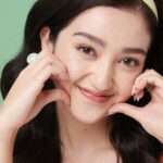 Ranty Maria Instagram - Hai guys, ditengah kesibukan shooting aku tetap menjaga kesehatan kulit agar tetap cerah pakai Hanasui Power Bright Serum, kalian udah coba belum? #SahabatKulitCantikmu