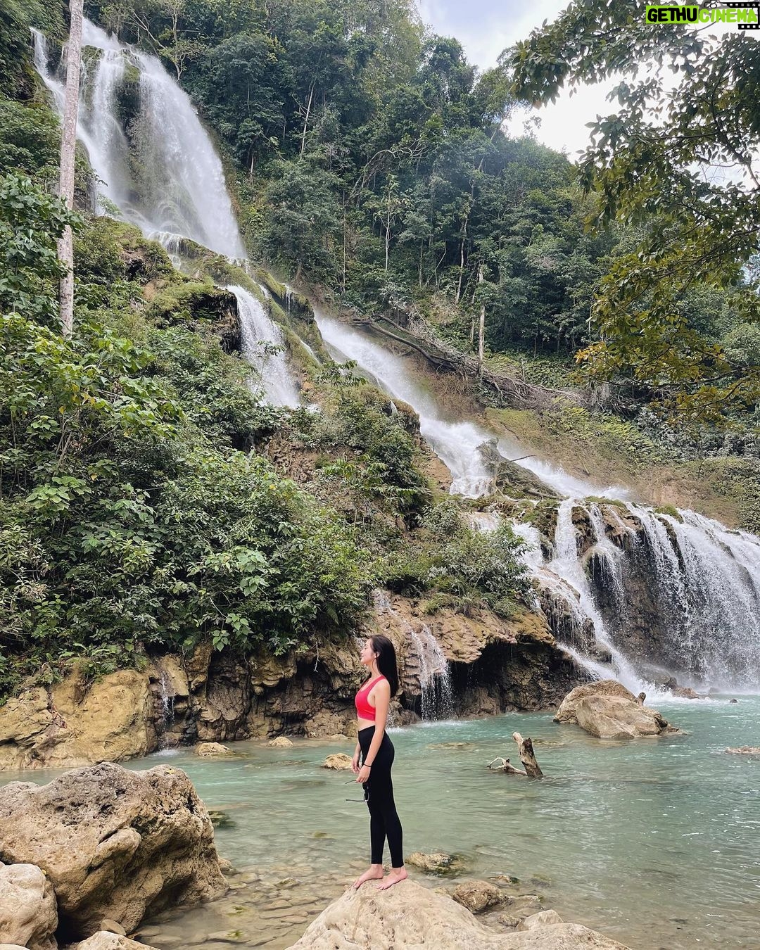 Ranty Maria Instagram - nature never goes out of style Lapopu Waterfall, Sumba Barat
