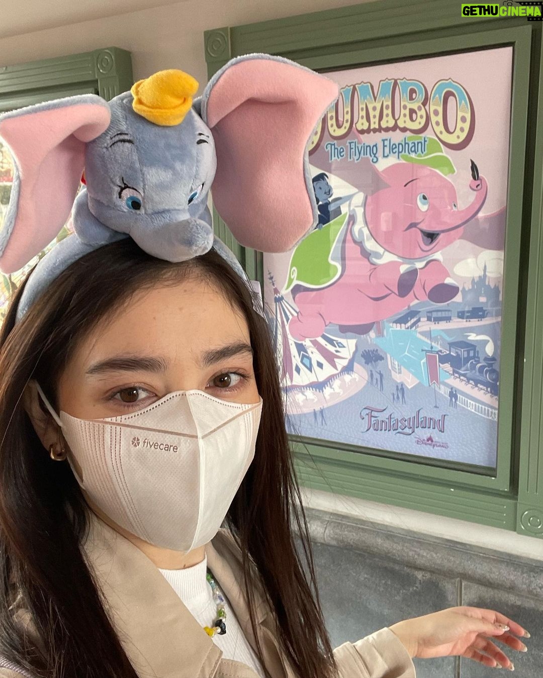 Ranty Maria Instagram - it truly is the happiest place on earth💖 Disneyland Hongkong