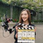 Ranty Maria Instagram - Di antara sela-sela syuting, biasanya aku tetap gunakan waktuku untuk hal-hal yang produktif. Salah satunya adalah belajar financial plan, dan aku jadi tertarik sama yang namanya investasi terutama soal reksa dana dan saham. Kebetulan aku nemuin aplikasi yang mempermudah beginner untuk memulai sekaligus belajar. Thank you banget @ajaib_investasi . karena aplikasi ini sangat user friendly buat teman-teman yang baru mulai berinvestasi karena pendaftarannya 100% online, ga ribet, pendaftarannya cuma 5 menit doang. Terus juga ga ada minimum top up, jadi bisa mulai berinvestasi sesuai dengan budget yang dipunya. Yuk mulai investasi di Ajaib pakai kode ajaib aku ya RMA7777 biar kamu bisa dapat hadiah 1 lot saham. Nah Ajaib lagi ada Festival Ekstra Cuan dari 23 Sept - 23 Oktober 2021 yang bisa diikuti oleh seluruh orang! Ada hadiah saham, saldo RDN, dengan total miliaran rupiah, dan grand prize ratusan juta rupiah! ​​​​Lebih dari 1 juta orang sudah Investasi saham di Ajaib, #SaatnyaBeraniMulai Jadi jutaan investor berikutnya. *Sumber: Jumlah SID dari Ajaib yang tercatat pada KSEI per 13 September 2021