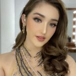 Ranty Maria Instagram - loving my look tonight @bellyiverzon @cielmakeupartist @bylifitahuang xx🥰