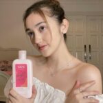 Ranty Maria Instagram - Salah satu bentuk mencintai diri sendiri adalah menjaga dan merawat tubuh kita. with Bright Me Up - Brightening Body Lotion from Sies Beauty lengkapi nutrisi harian kulit kalian agar selalu terlihat sehat dan glowing. plus, ada instant brightening efek yang hasilnya juga membuat kulit menjadi lebih cerah! have you take care of your body today? :) #SiesBeauty #BodyLotion #Cerah5DetikTanpaEdit