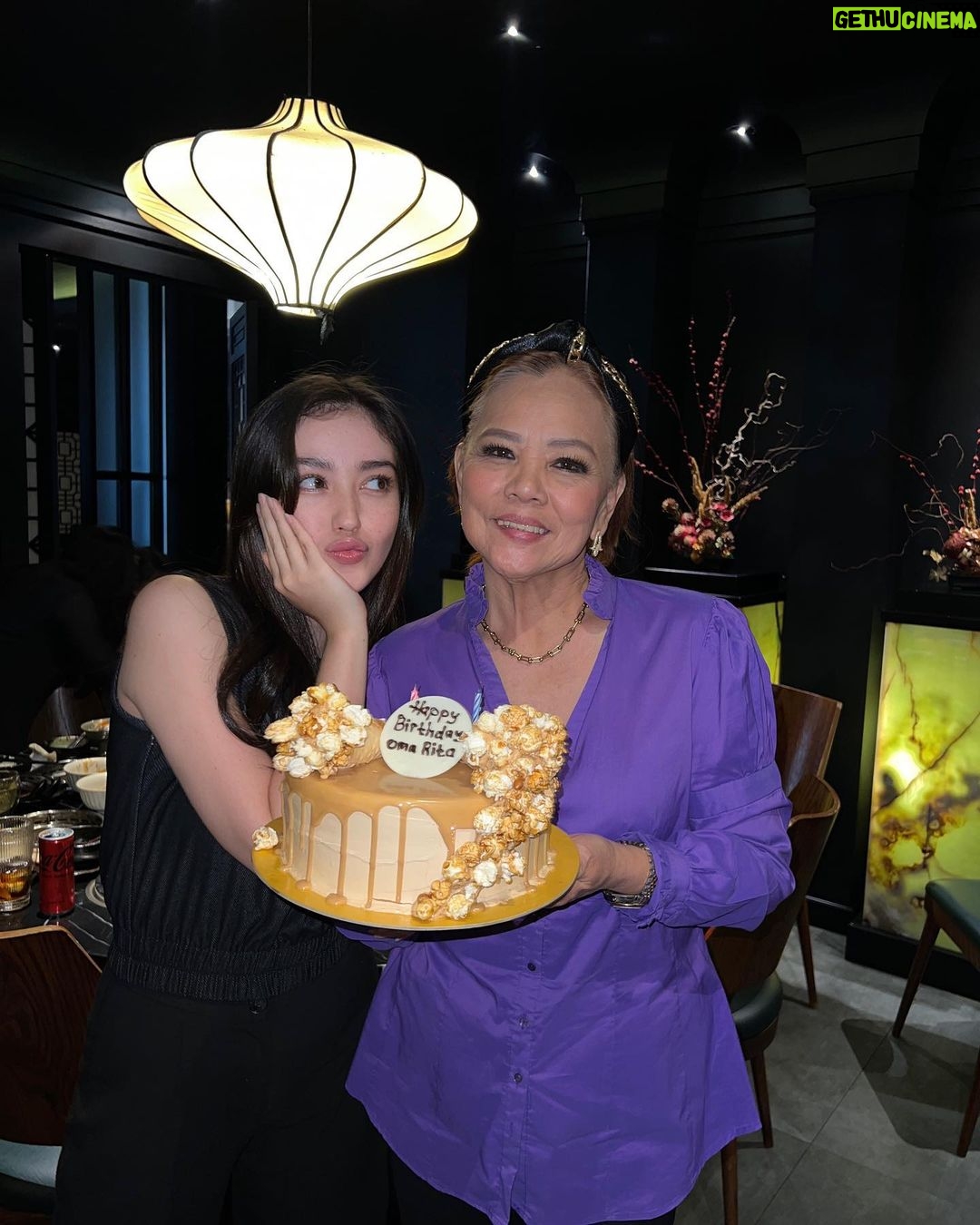 Ranty Maria Instagram - selamat ulang tahun Oma ku yang cantik dan kuat. Tuhan selalu berkati dan sertai oma💜