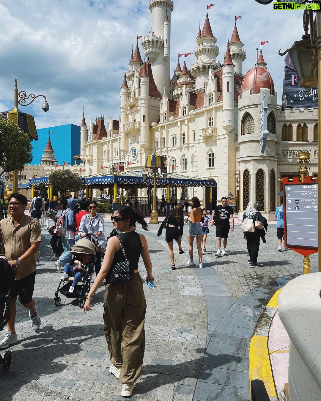Ranty Maria Instagram - pretty times Universal Studio Singapore