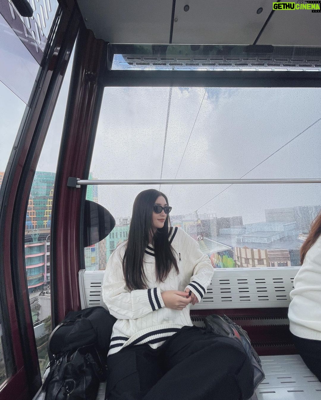 Ranty Maria Instagram - more days like these, pls & thx Genting SkyWorlds