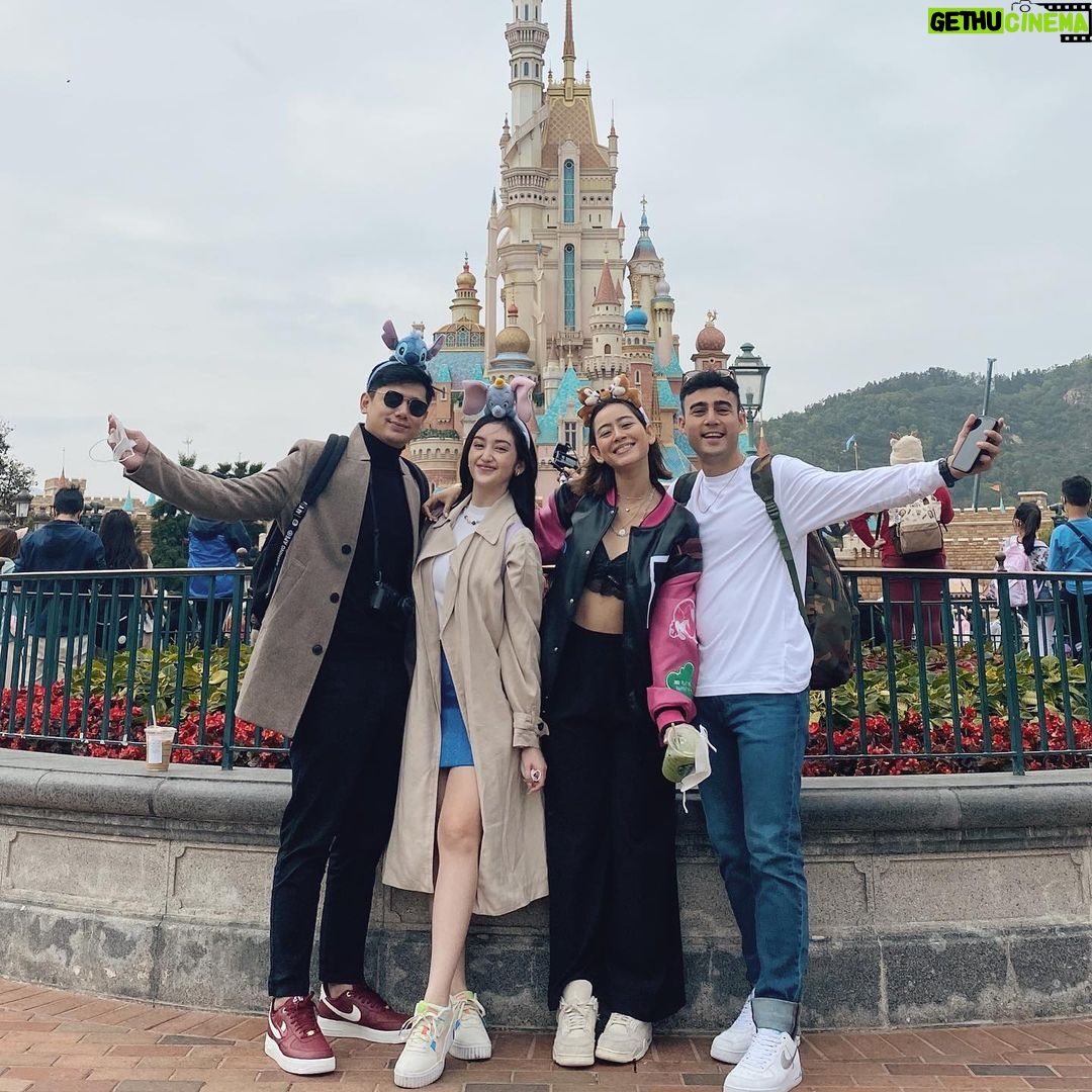 Ranty Maria Instagram - my birthday, rayn’s birthday, hk disneyland, lau & ind’s wedding, and more memories ahead please! 💖
