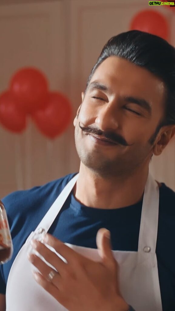 Ranveer Singh Instagram - It’s the happiest day of the year….. World Nutella Day! 😋 Nutella - Spreading smiles for 60 years! ♥️ #WorldNutellaDay #GiveANutellaSmile #collab