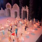 Raphael Sander Instagram - The Nutcracker ballet and backstage! Amazing! . Balé “O Quebra-nozes” e o backstage! Incrível! . . @royaloperahouse . #backstagesecrets #balletdancer #royaloperahouse #royalballet #thenutcracker #thenutcrackerballet #londresparabrasileiros #londresinglaterra #atorbrasileiro #brazilianactor Royal Opera House, Covent Garden