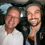 Raphael Sander Instagram - Feliz dia dos pais!! Foto das antigas, porque é difícil arrancar uma foto do meu pai hoje em dia! Te amo, pai! Sempre juntos! 🫶🏼@sander_frederic . . . #diadospais #paiefilho #fathersday #diadospais2022 São Paulo, Brazil