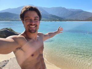 Raphael Sander Instagram - I don’t have words to describe how amazing this place is! 
Ilha do Pelado, Paraty - RJ/Brazil
.
.
#paratyrj #paratybrasil #riodejaneirobrasil #tourismbrazil #turismonacional