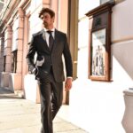 Raphael Sander Instagram – The best suits! @paramountalfaiataria 
.
.
📸 @knewphotography 
.
.
#menstailoring #actorslife #modelphoto #fashioncampaign #londoncity #atorbrasileiro #vidadeator #paramountalfaiataria Covent Garden, London, UK