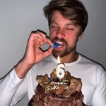 Raphael Sander Instagram – 3.6 Turbo 
.
.
#36birthday #felizniverpramim #felizanonovo #birthdaycake #birthdaycelebration #happybirthday London, United Kingdom