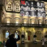 Raphael Sander Instagram - Explorando mundos artísticos na exposição - cada obra conta uma história única. 🎨 Exploring artistic worlds at the exhibition - each piece tells a unique story. 🎨 #art #inspiration London, United Kingdom