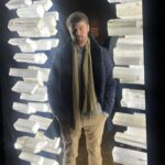 Raphael Sander Instagram - Explorando mundos artísticos na exposição - cada obra conta uma história única. 🎨 Exploring artistic worlds at the exhibition - each piece tells a unique story. 🎨 #art #inspiration London, United Kingdom