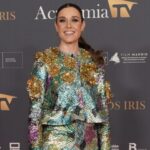 Raquel Sánchez Silva Instagram - Gracias a todos mis compañeros en la gala de los Premios Iris 25 Aniversario. Fue un auténtico privilegio presentar con vosotros este evento para celebrar la televisión. @luislarrodera @joaquinprat @robertolealg y @rodrigo_vazquezr os adoro!! @sonsolesonega que no pudo estar, ¡te echamos de menos, querida! Lo pasamos genial! ¡Enhorabuena a todos los premiados ( sobre todo a ti, Roberto Leal, siempre tan buen compañero y amigo) y a mi admirado Pedro Piqueras después de esa preciosa ovación. Noche mágica. Noche de tele. Gracias a la @academiadetv por contar conmigo y a @jorgevazquezestudio por el traje que fue un rotundo éxito. Sandalias doradas maravillosas de @luisonofreofficial y las preciosas joyas de @marquisejoyeria . LOVE FOREVER