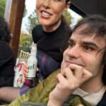 Raquel Sánchez Silva Instagram - No ha podido ser mejor. Una fiesta que quedará en mis recuerdos para siempre. Los brindis bajo el sol, los bailes a media tarde, los abrazos a cada rato y recueros y recuerdos. Porque llevamos muchos años juntos. Porque mis amigos están en lo más alto de mis prioridades. Gracias @sanmiguel_es por hacernos festejar el amor y la vida. #PorLosQueSeAtreven
