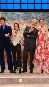 Raquel Sánchez Silva Instagram - Las máquinas están a punto de ponerse en marcha… ¡Así será la sexta edición de #MaestrosDeLaCostura! 💖