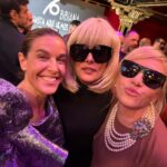 Raquel Sánchez Silva Instagram – Ayer esta mujer impresionante, bella, generosa, alegre y arrolladora celebró su cumpleaños y todos sus amigos estábamos modo celebrar la vida. Porque eso es @thedevilisawoman : LA VIDA en mayúsculas. Te quiero Bibiana y es una suerte tenerte cerca y celebrar el contar con esa cabeza privilegiada tan cerca de mí. Te quiero ❤️.