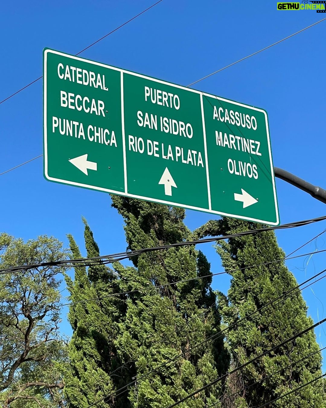 Raquel Sánchez Silva Instagram - Recuerdos de San Isidro y Perú Beach ) Un sueño para los kiters: poder navegar en el Río de la Plata. @matutedumont You got it. Y ese paseo precioso por uno de los barrios emblemáticos de Buenos Aires. Mi amor para Argentina. Siempre #argentina🇦🇷 @aerolineas_argentinas