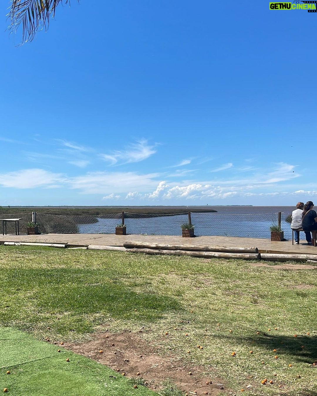 Raquel Sánchez Silva Instagram - Recuerdos de San Isidro y Perú Beach ) Un sueño para los kiters: poder navegar en el Río de la Plata. @matutedumont You got it. Y ese paseo precioso por uno de los barrios emblemáticos de Buenos Aires. Mi amor para Argentina. Siempre #argentina🇦🇷 @aerolineas_argentinas