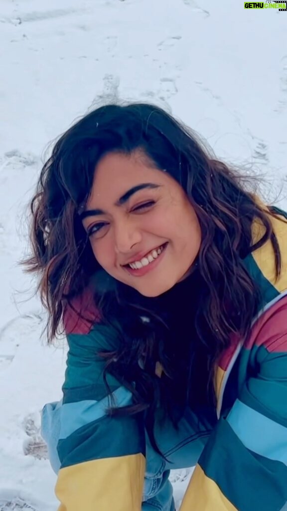 Rashmika Mandanna Instagram - Kashmir 🤍 As in this is not Kashmir but I just love the song.. and there was snow in this video and I thought perfect video for a perfect song.. but umm.. well you get the point. 😄❤️