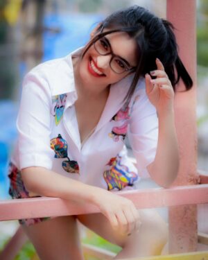 Rathika Rose Instagram - Do not let the behaviour of other person destroy your inner peace!! 

Get this amazing shirt by @myroopamsboutique 
Photography by @bnaveenkalyan1 

#portrait #boldandthebeautiful #bright #artist #life #unique #lifestyle #brave #bikini #girl #fashionblogger #strong #selflove #theboldandthebeautiful #trending #traditional #actress #boldandbeautifulcbs #boldinsider #motivation #modeling #theboldandbeautiful #boldandthebeautifulcbs #boldwillhold #bigboss #bigboss7 #bigbosstelugu #bigbossrathika #rathikafans