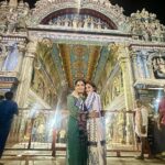 Raveena Tandon Instagram - From Kedarnath to Rameswaram.. our quest to complete the 12 Holy Jyotirlings is on ….thank you Shiva for everything… Har Har Mahadev , Jai Bholenath Shiv Shambhu… 🙏🏻🕉️🙏🏻 . At the tip of land where the Ram Setu starts , Jai Shri Ram ….🙏🏻 #Ramsetu #Rameswaram #dhanuskodi #floating stones Rameshwaram Temple & Beach