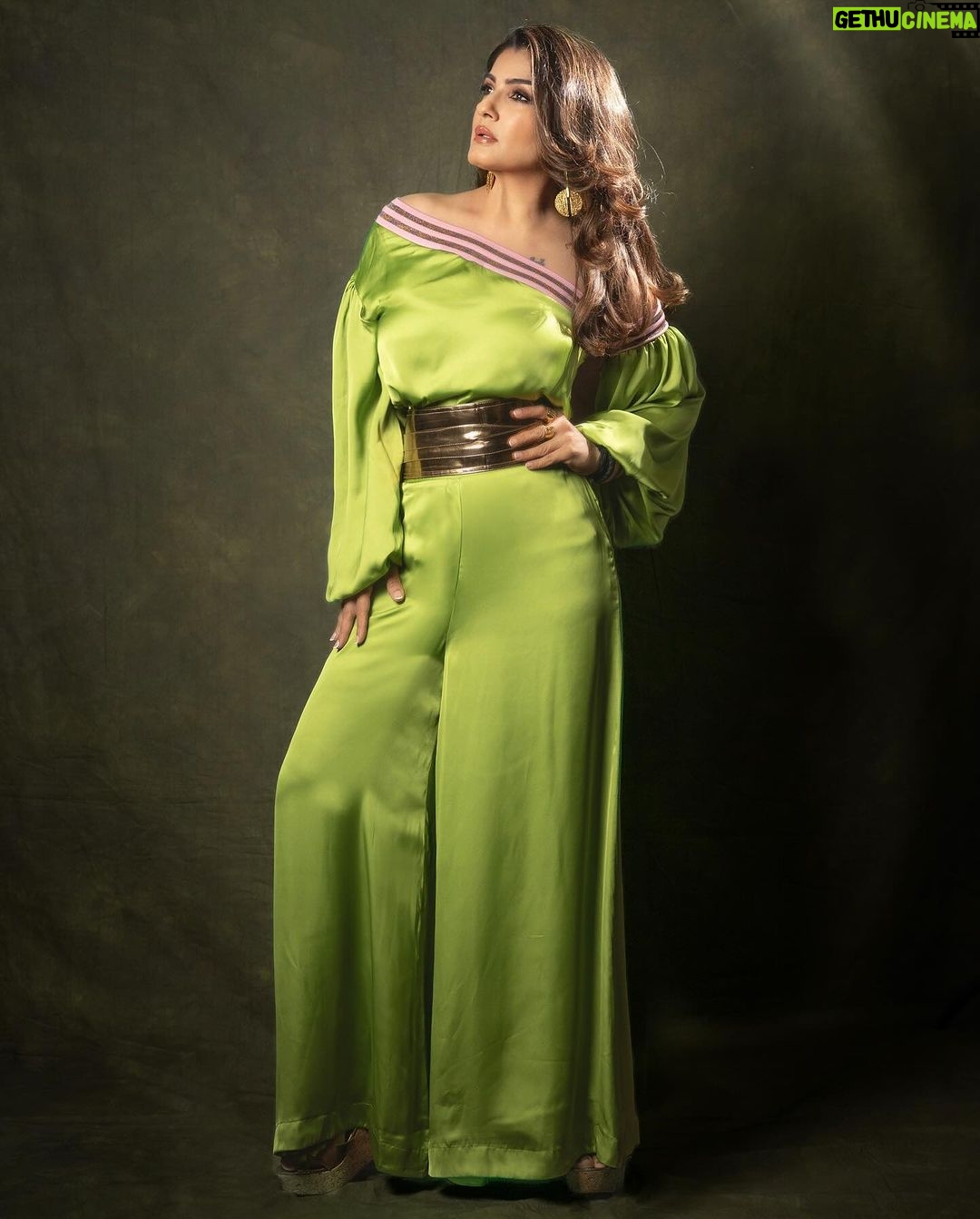 Raveena Tandon Instagram - All about last week ..♥️ Green Outfit - @mirpurimaheka Earrings - @flowerchildbyshaheen Rings - @jewellerybymitalijain Styled by @poojagulabani Make up by @sshurakhan Hair by @ashisbogi 📸- @deepak_das_photography