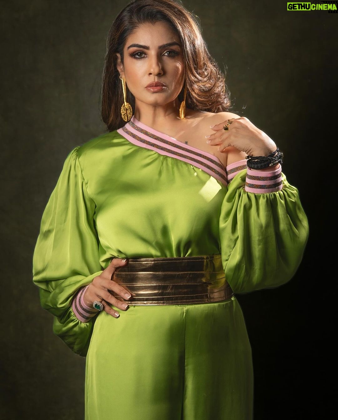 Raveena Tandon Instagram - All about last week ..♥️ Green Outfit - @mirpurimaheka Earrings - @flowerchildbyshaheen Rings - @jewellerybymitalijain Styled by @poojagulabani Make up by @sshurakhan Hair by @ashisbogi 📸- @deepak_das_photography