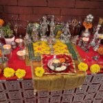 Raveena Tandon Instagram - And the celebrations continue…. A walk with Mahadev, my friendly neighbour #mrs.anwar , my two princesses , Deepavali (Deepa,(lamps) and valli( in a row ) and the party with friends like family. #diwalidump