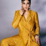 Raveena Tandon Instagram – Basking in the brightness…. Thank you for the love …. #karmmacalling 💛☀️