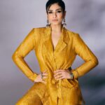 Raveena Tandon Instagram – Basking in the brightness…. Thank you for the love …. #karmmacalling 💛☀️