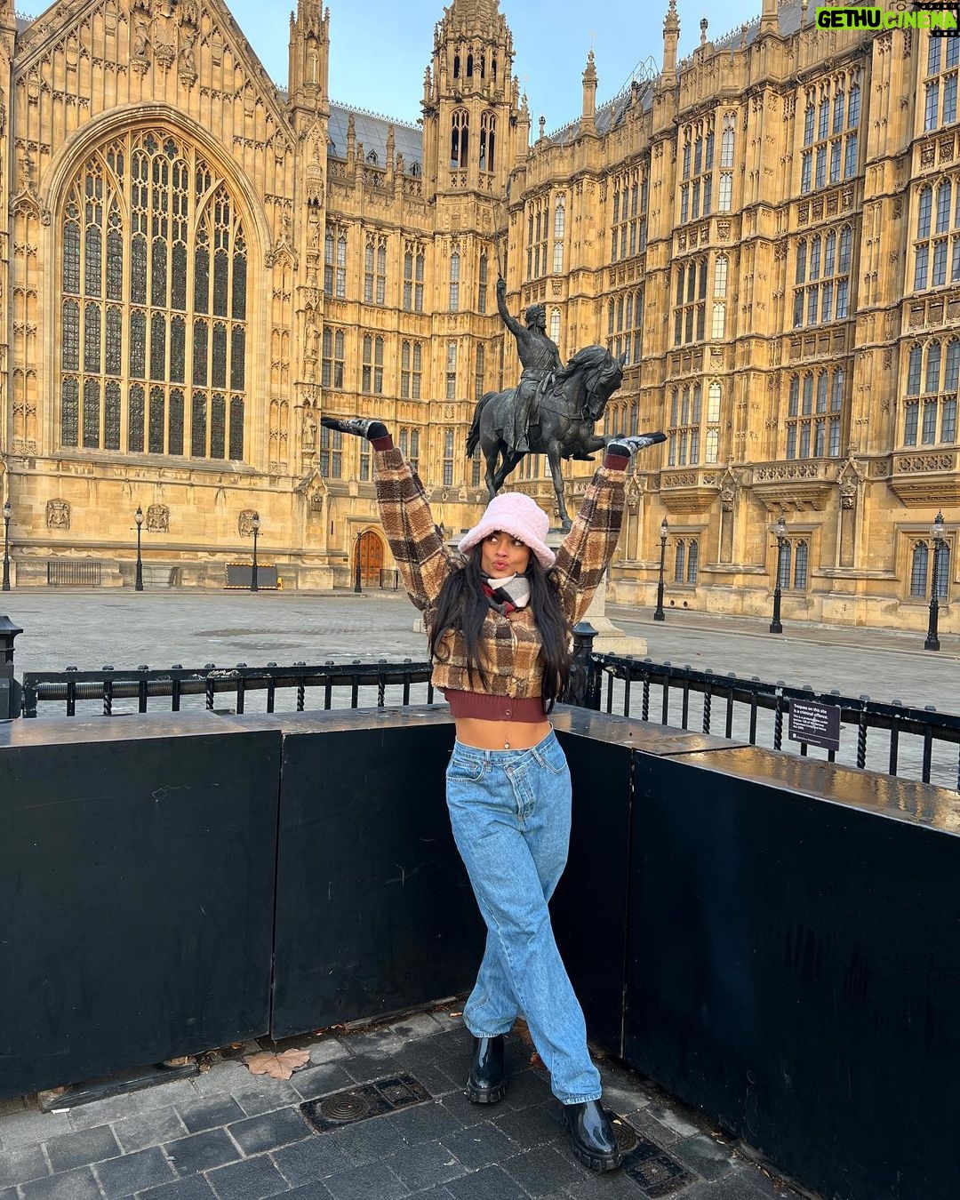 Ravyn Rochelle Instagram - London was everything i dreamed it was😍🇬🇧 London, United Kingdom