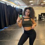 Ravyn Rochelle Instagram - When the dance teacher makes you come up with your own 62 count dance.. you DELIVER 😅 check out my first YouTube vid on my new channel now also 💕 #linkinbio Columbia University