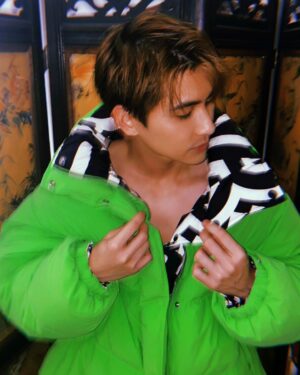 Raynold Tan Instagram - 🍀🍀🍀

Outfit by @avenueon3 / @marcjacobs
Special thanks to @wcommunications.sg
@s.stzx
