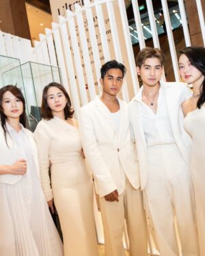 Raynold Tan Instagram - All things white 🤍 

Thank you for having me  @official_mikimoto @accesscoms #mikimoto #mikimoto130

Photos by @that_josep / @nplusc.co
Styled by @josiahchua 
Makeup by @zoel.makeup