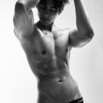 Raynold Tan Instagram - Sometimes less is more😛#mycalvins Photography @Jaydenation Fashion styling @Josiahchua @tcpartistes